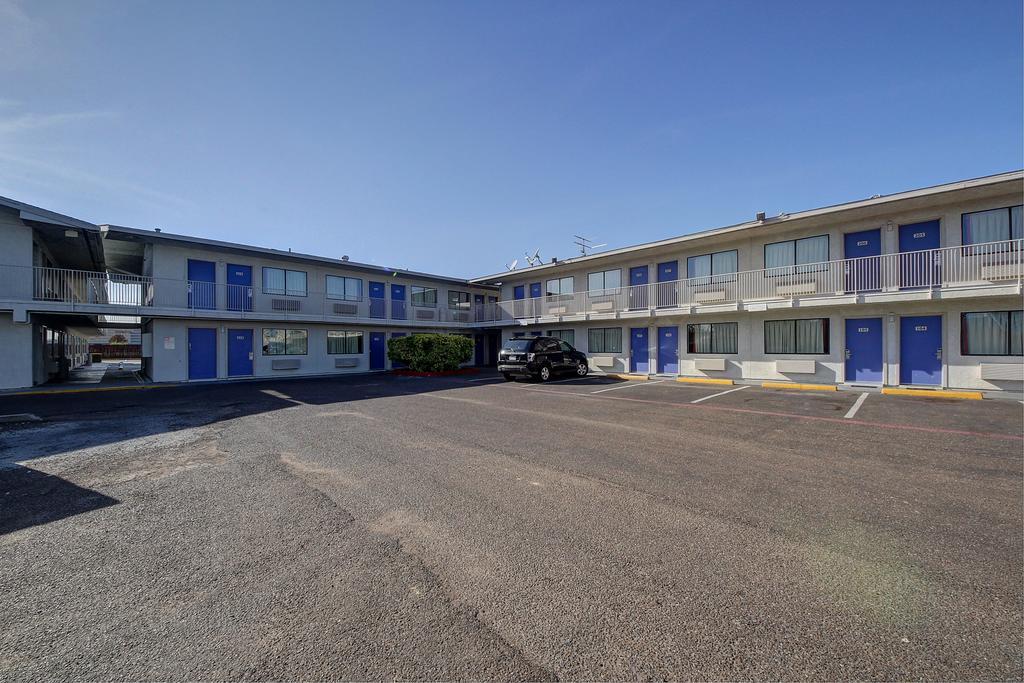 Motel 6-Laredo, Tx - South Zewnętrze zdjęcie