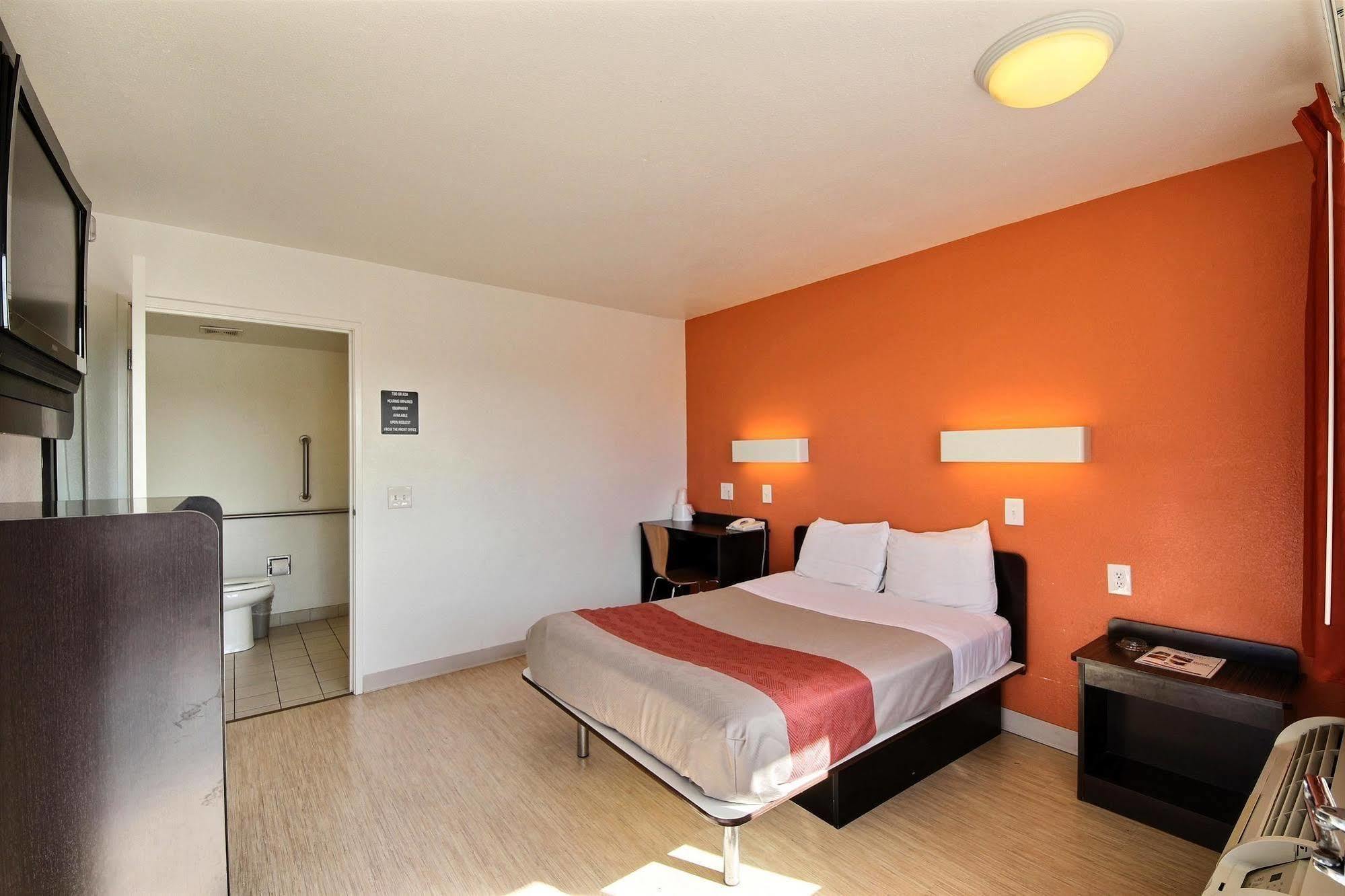 Motel 6-Laredo, Tx - South Zewnętrze zdjęcie