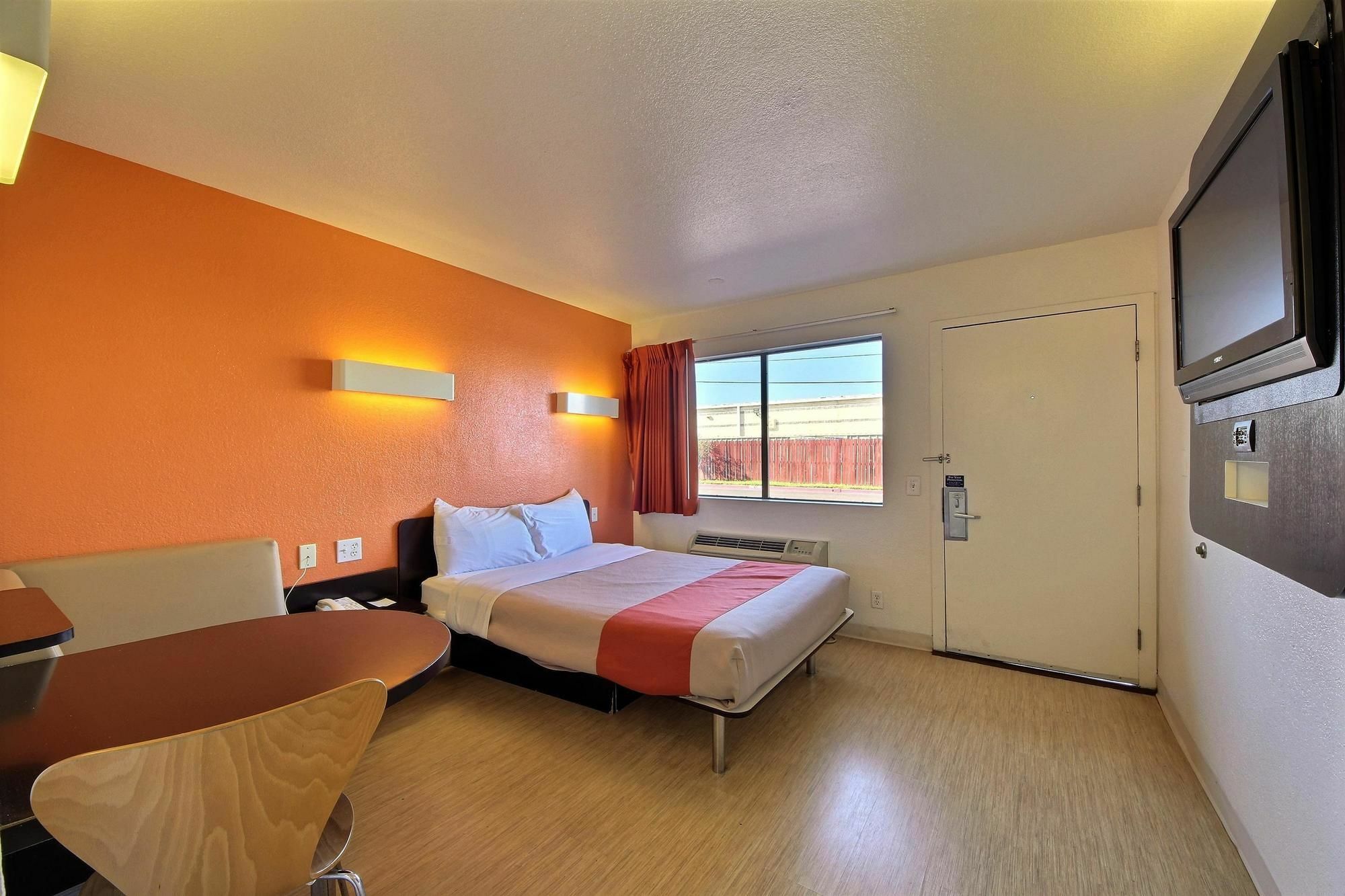 Motel 6-Laredo, Tx - South Zewnętrze zdjęcie