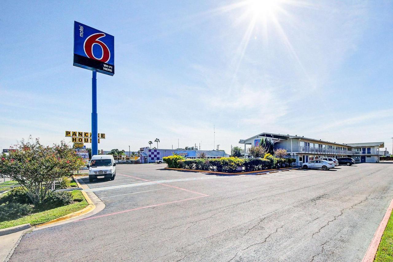 Motel 6-Laredo, Tx - South Zewnętrze zdjęcie